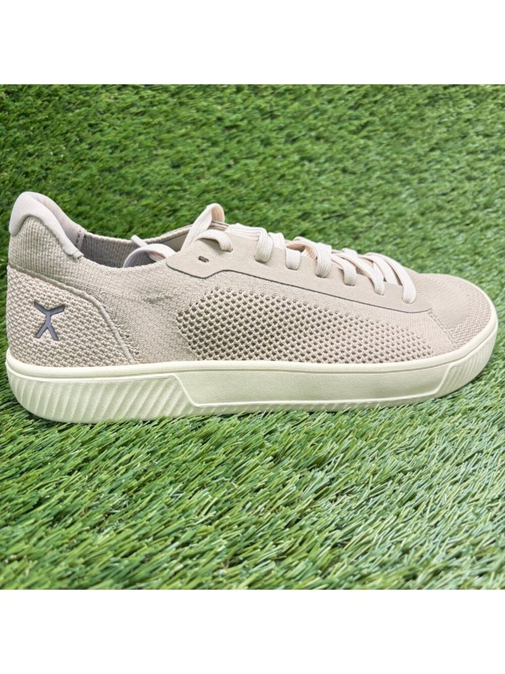 Flux Footwear Adapt Trainer Dune Mens Size 11 Athletic Knit Shoes Sneakers